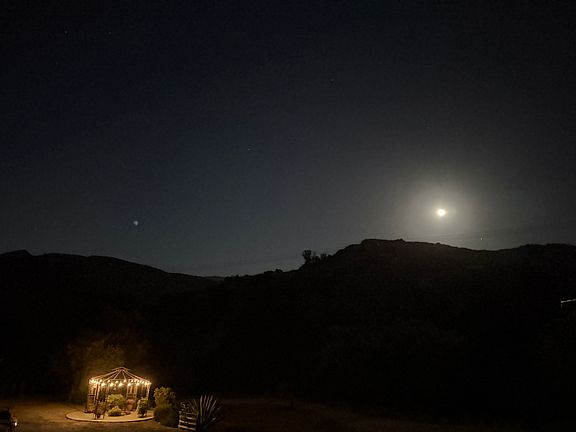 4th image of 17242 Santiago Canyon Rd