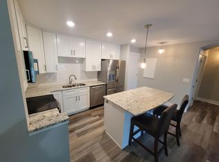 10401 Cedar Lake Rd UNIT 207, Minnetonka, MN 55305