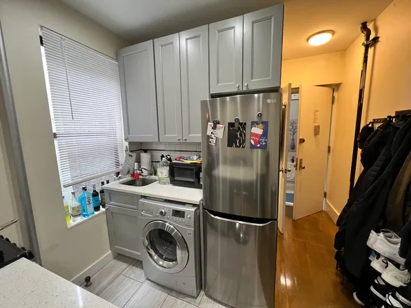446 East 78th Street 14 image 2 of 7