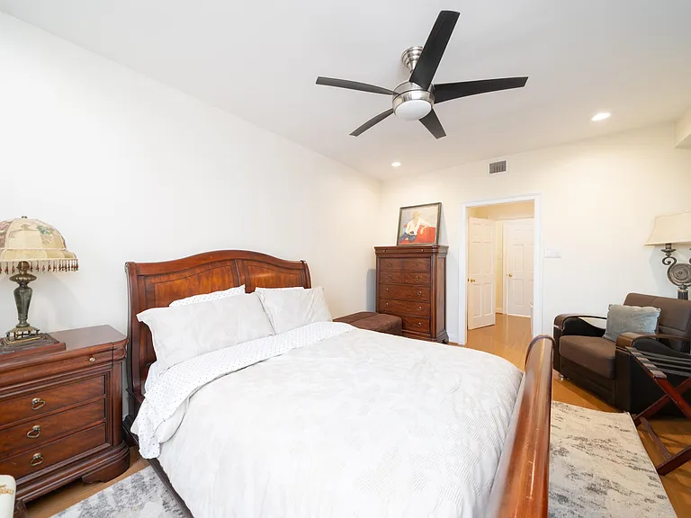 101 Shearwater Ct E — Photo 12