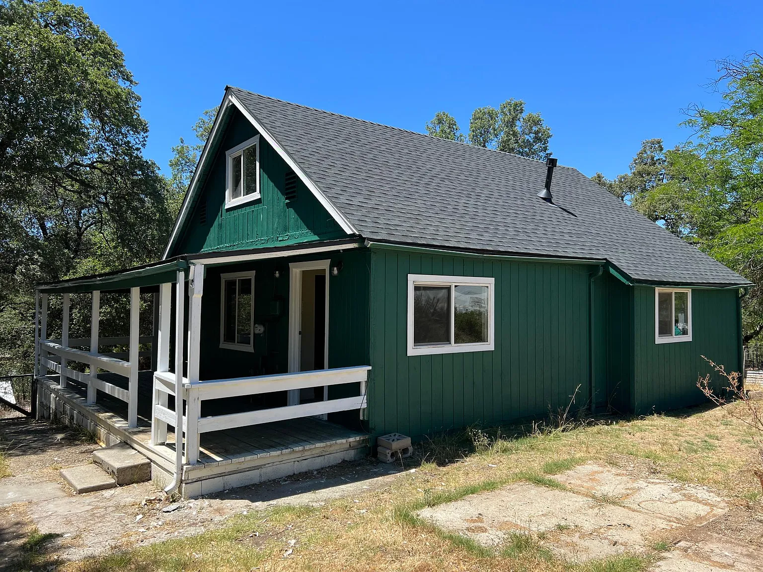 18300 Yosemite Rd — Photo 2