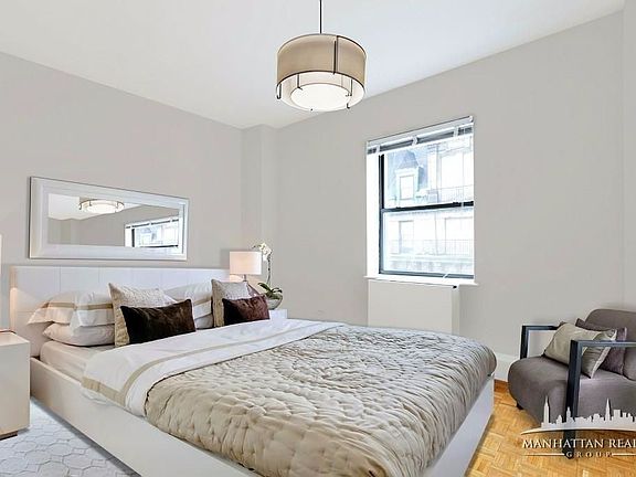 3rd image of 224 E 95th St APT 3B