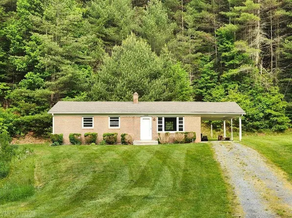 10439 Elk Creek Pkwy, Elk Creek, VA 24326