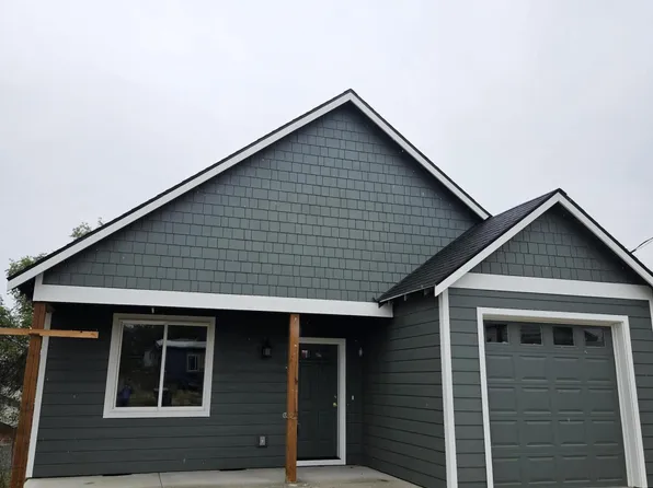 831 SW 1st St, Madras, OR 97741