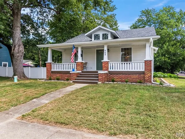 702 N Franklin St, Litchfield, IL 62056