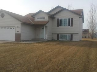 1006 11th Ave SE, Barnesville, MN 56514