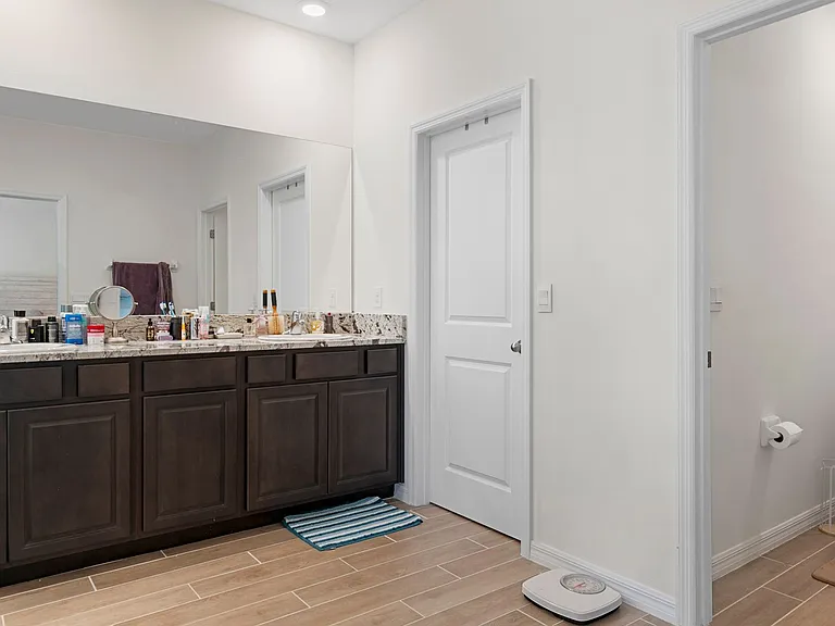 1454 NW 136th Blvd — Photo 21