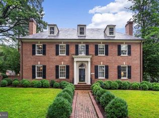 4920 Palisade Ln NW, Washington, DC 20016