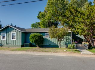 195 Grapevine Rd, Oak View, CA 93022