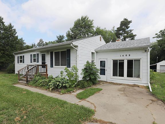 2nd image of 1409 Coutant St