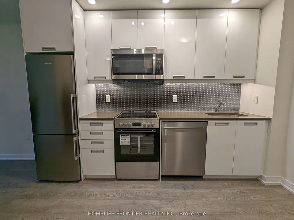 99 John St #1402