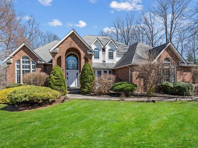 8 Wedge Way, Montebello, NY, 10901