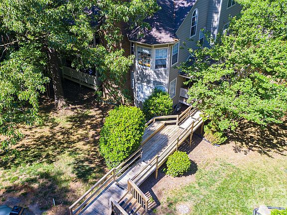 3rd image of 6500 Clavell Ln