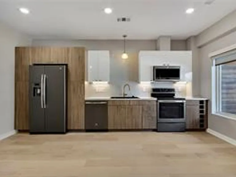 4361 S Congress Ave #122 — Photo 9