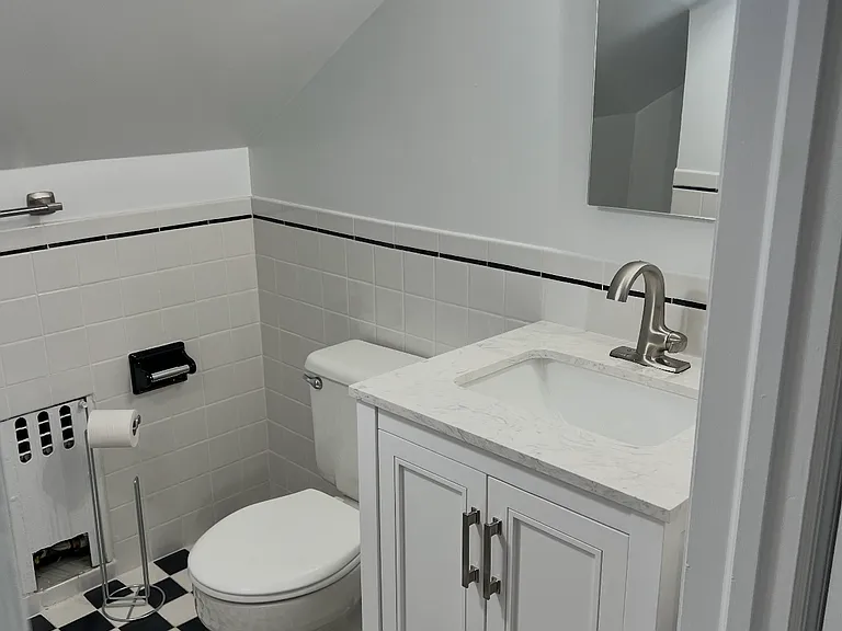 508 Palmer Ave #4 — Photo 2