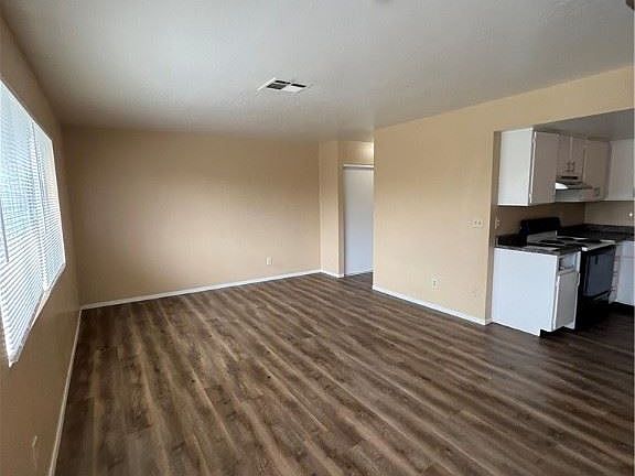 4th image of 4750 Thunderbolt Ave APT 4