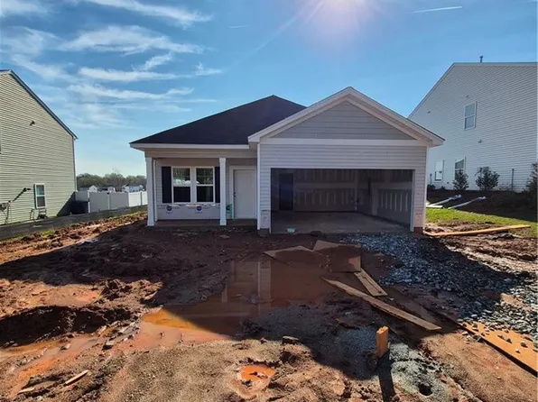 4742 Bell West Dr, Kernersville, NC 27284