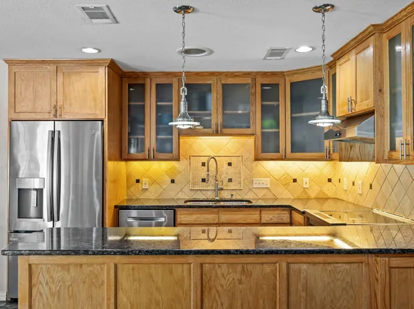 504 Heartwood Dr, Austin, TX 78745