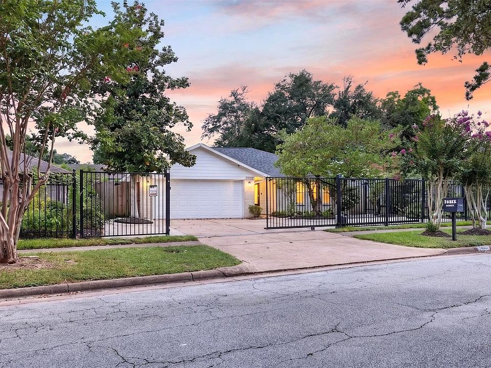 1st image of 10335 Emnora Ln