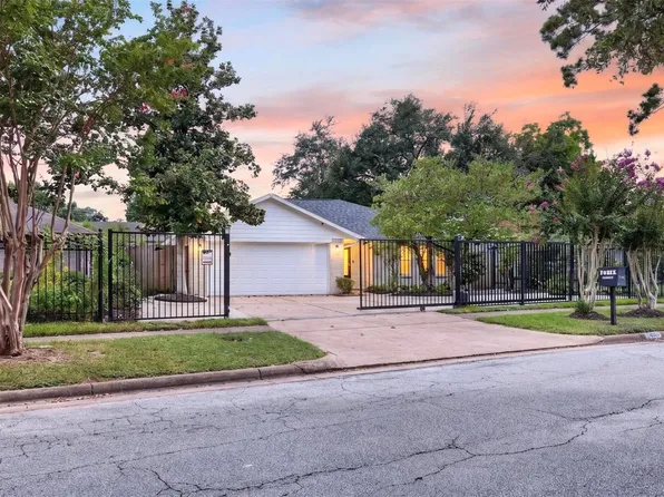 10335 Emnora Ln, Houston, TX 77043