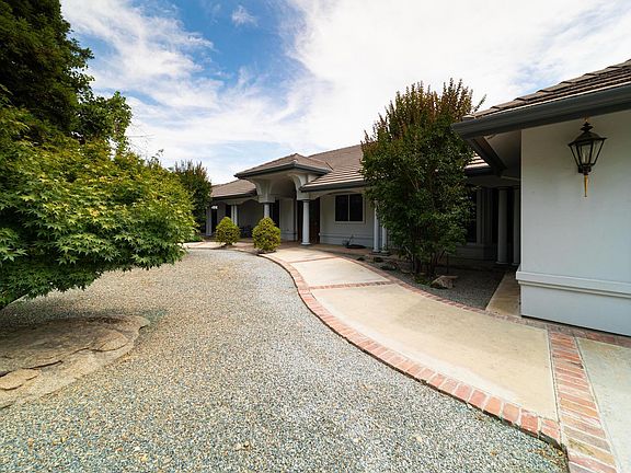 2nd image of 27452 Road 140