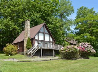 25 E View Dr, Terra Alta, WV 26764