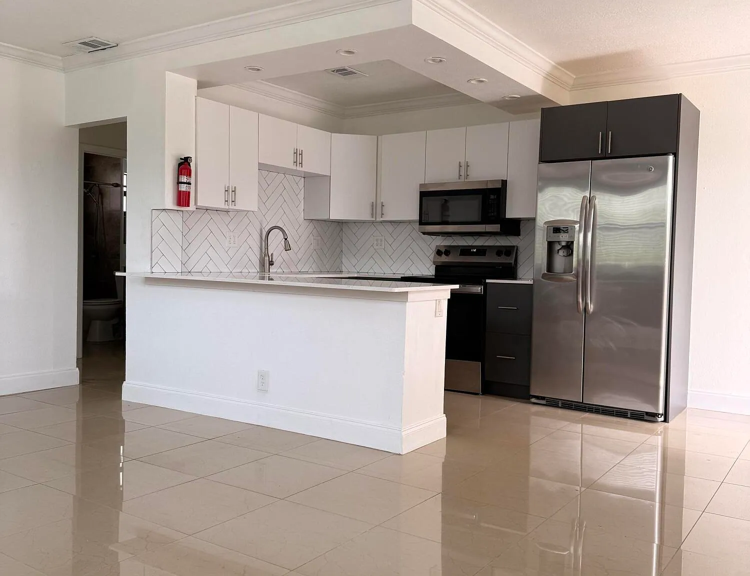 1 bed, 1.0 bath, 658 sqft, $1,875 — Photo 3