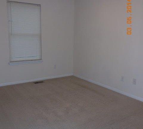 4th image of 1020 N Cottage Ave