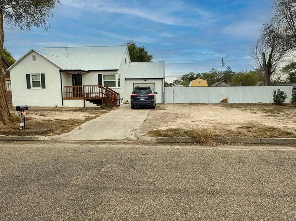 707 S 8th St, Lamar, CO 81052
