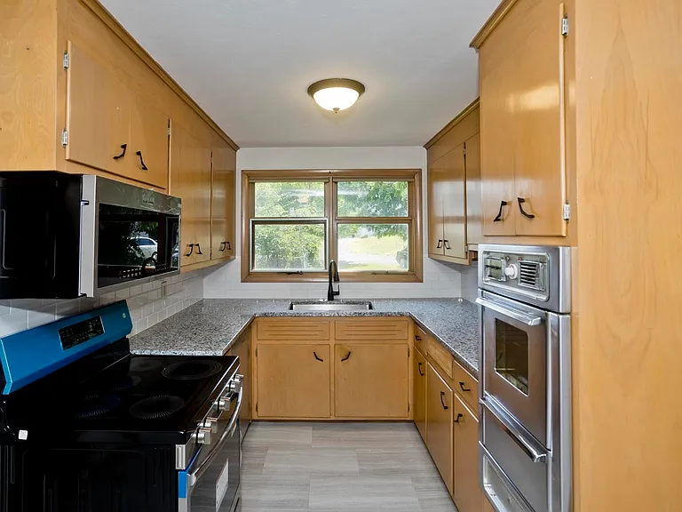 374 Commonwealth Ave #2 — Photo 6