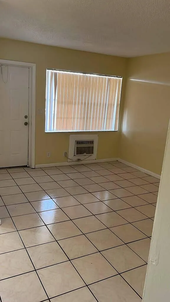 1 bed, 1.0 bath, 600 sqft, $1,550 — Photo 4