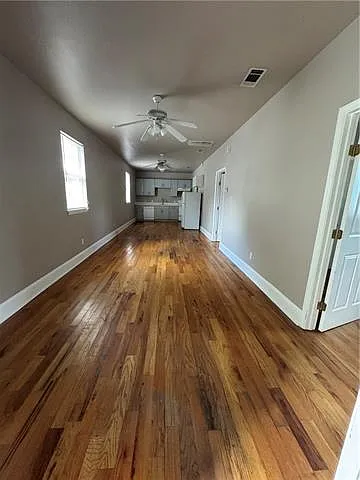 2 bed, 1.0 bath, 1000 sqft, $1,550 — Photo 2