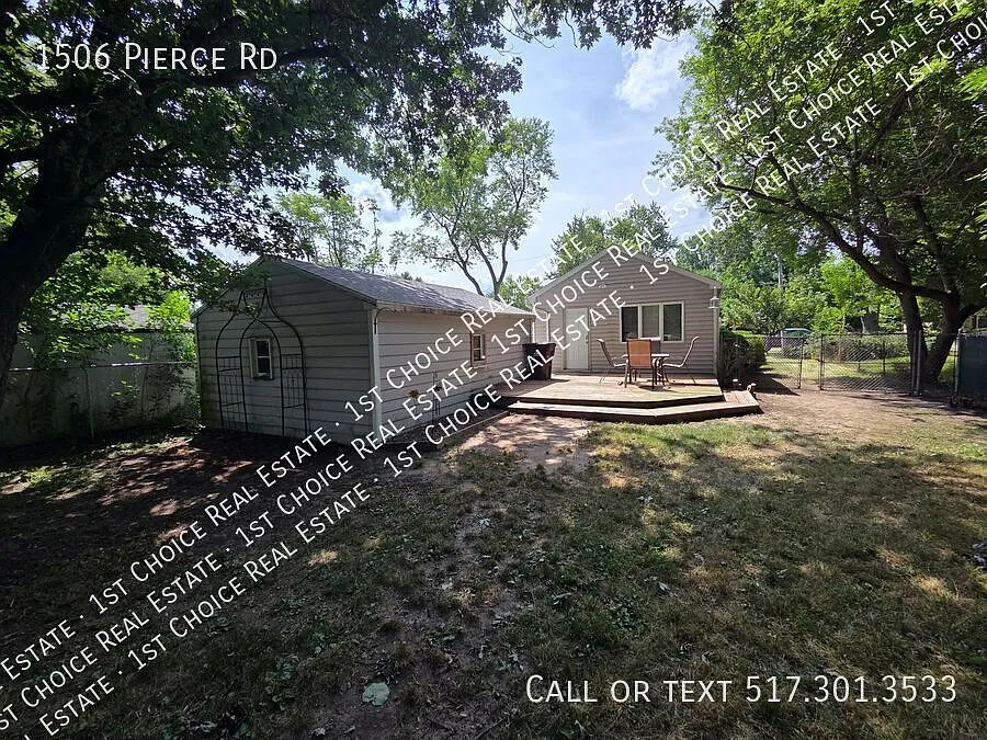 Spacious 2-Bdr 1-Bth House With Great Yard/Deck/Garage/Basement — Photo 2