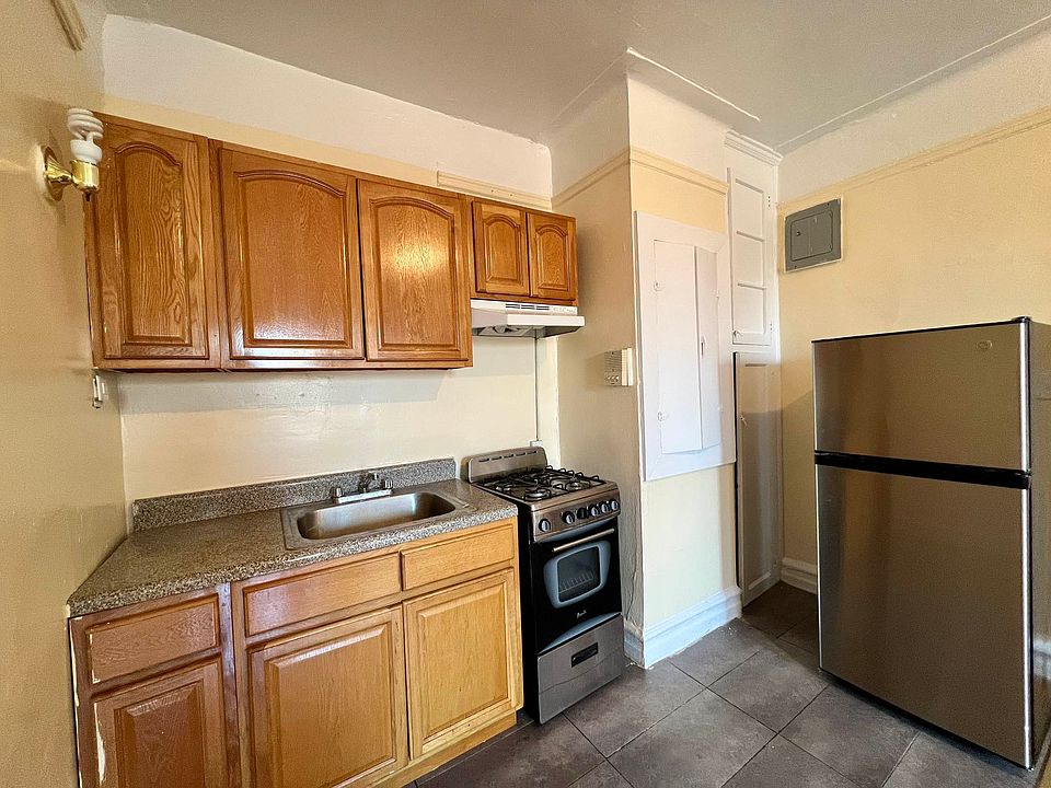 1st image of 46 Cooper St #5H