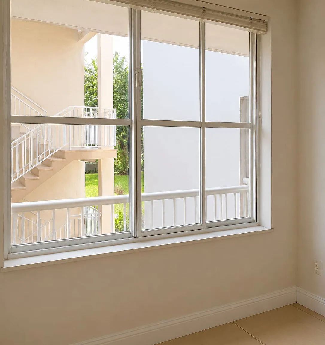 2 bed, 1004 sqft, $2,200 — Photo 3