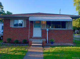 1041 E Bernhard Ave N, Hazel Park, MI