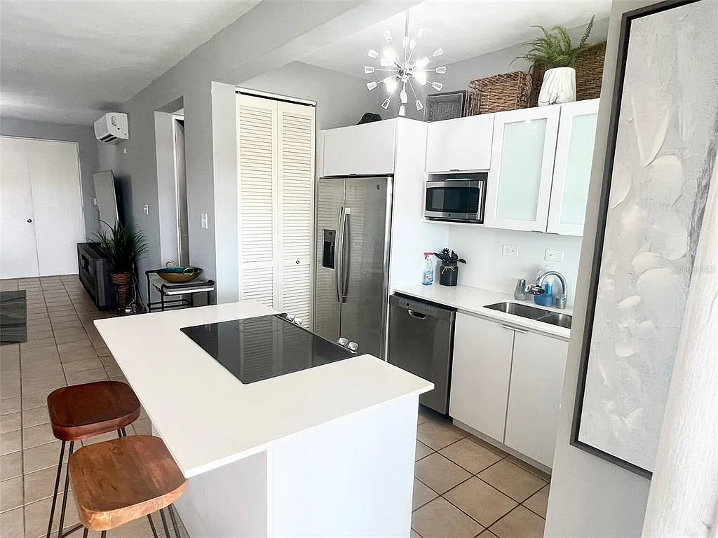 3 bed, 2.5 bath, 1852 sqft, $2,600 — Photo 4