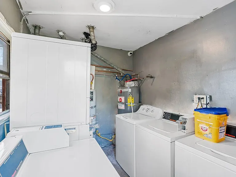 3833 S Grand Ave — Photo 7