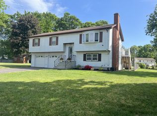 35 Depauw Cir, East Hartford, CT 06108