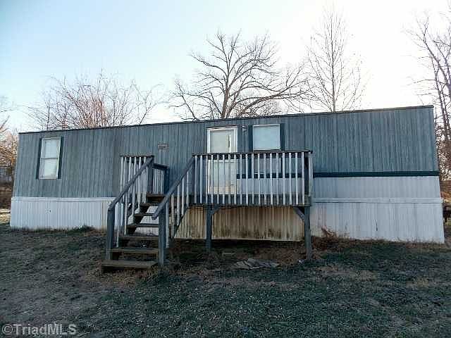 2nd image of 214 N Westwood Ave