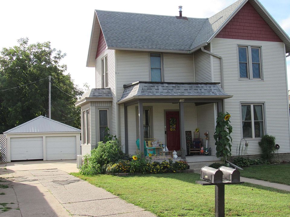 1st image of 104 S Prospect St