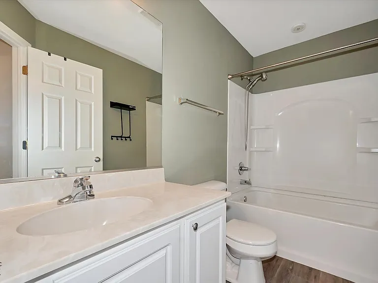 582 Declaration Ln — Photo 18