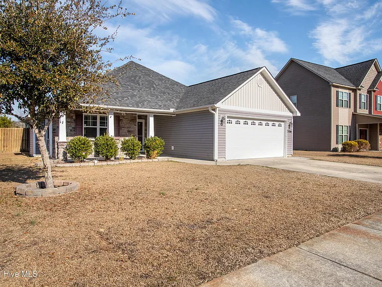 706 Ashley Meadow Ln — Photo 2