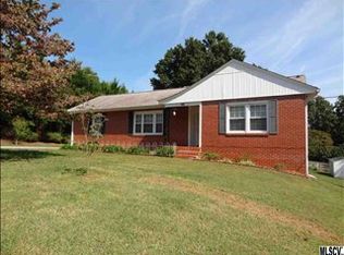971 13th St SE, Hickory, NC 28602