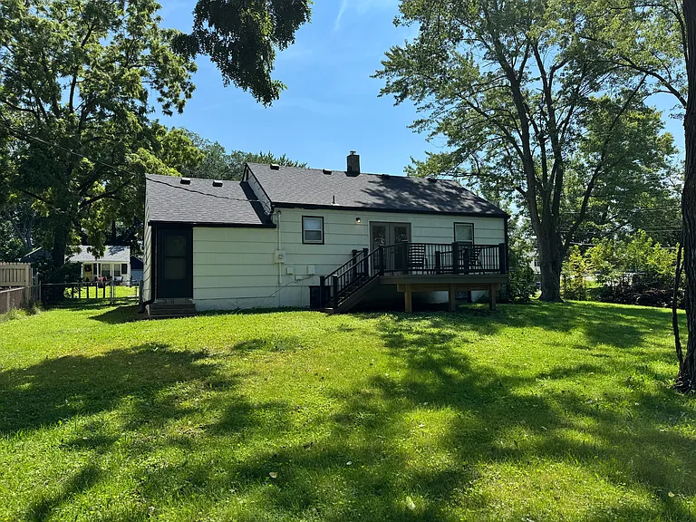 8542 Grandview Ave — Photo 3