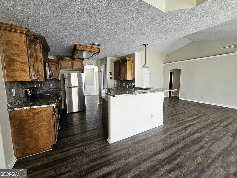 1746 Tugalo Dr — Photo 5