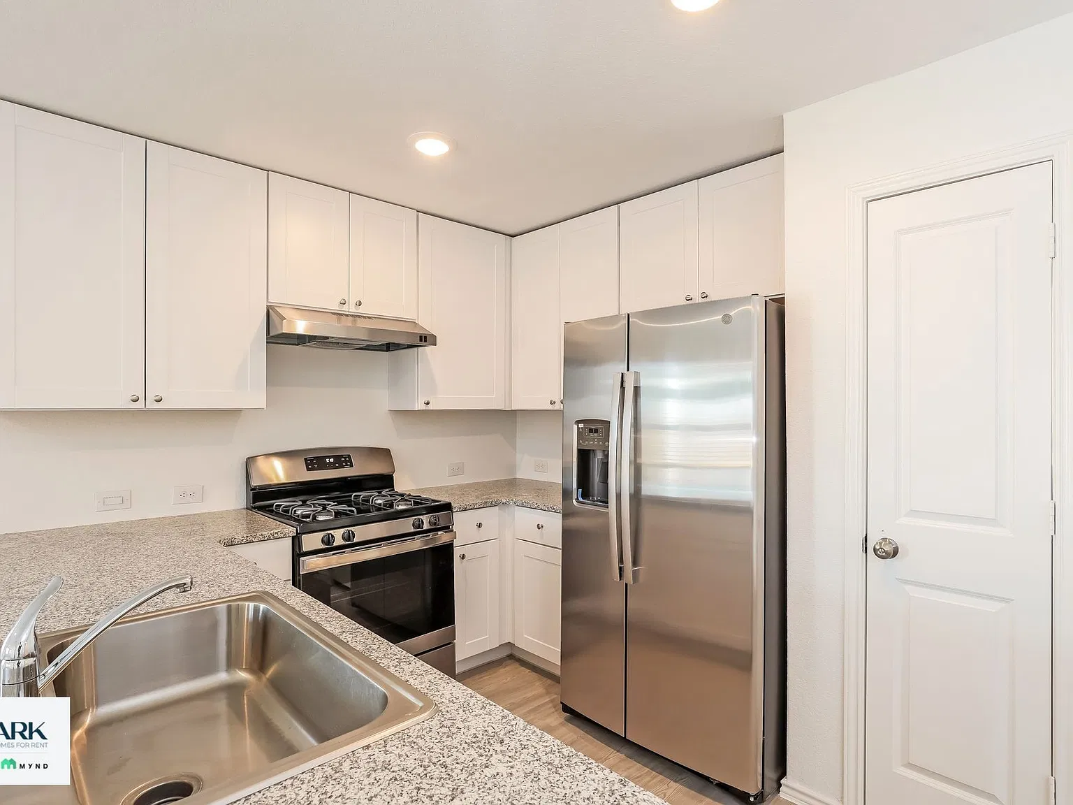 3 bed, 2.0 bath, 1474 sqft, $1,535 — Photo 4