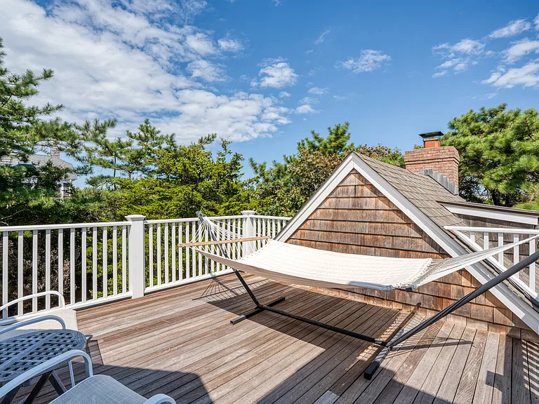 72 Marine Blvd — Photo 16