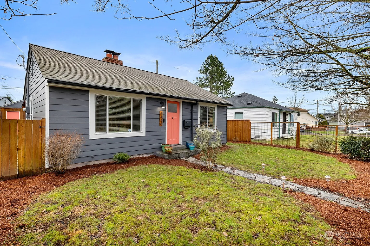 8448 Seward Park Avenue S photo 1
