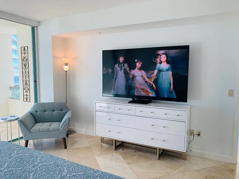 3400 SW 27th Ave #1001 — Photo 37